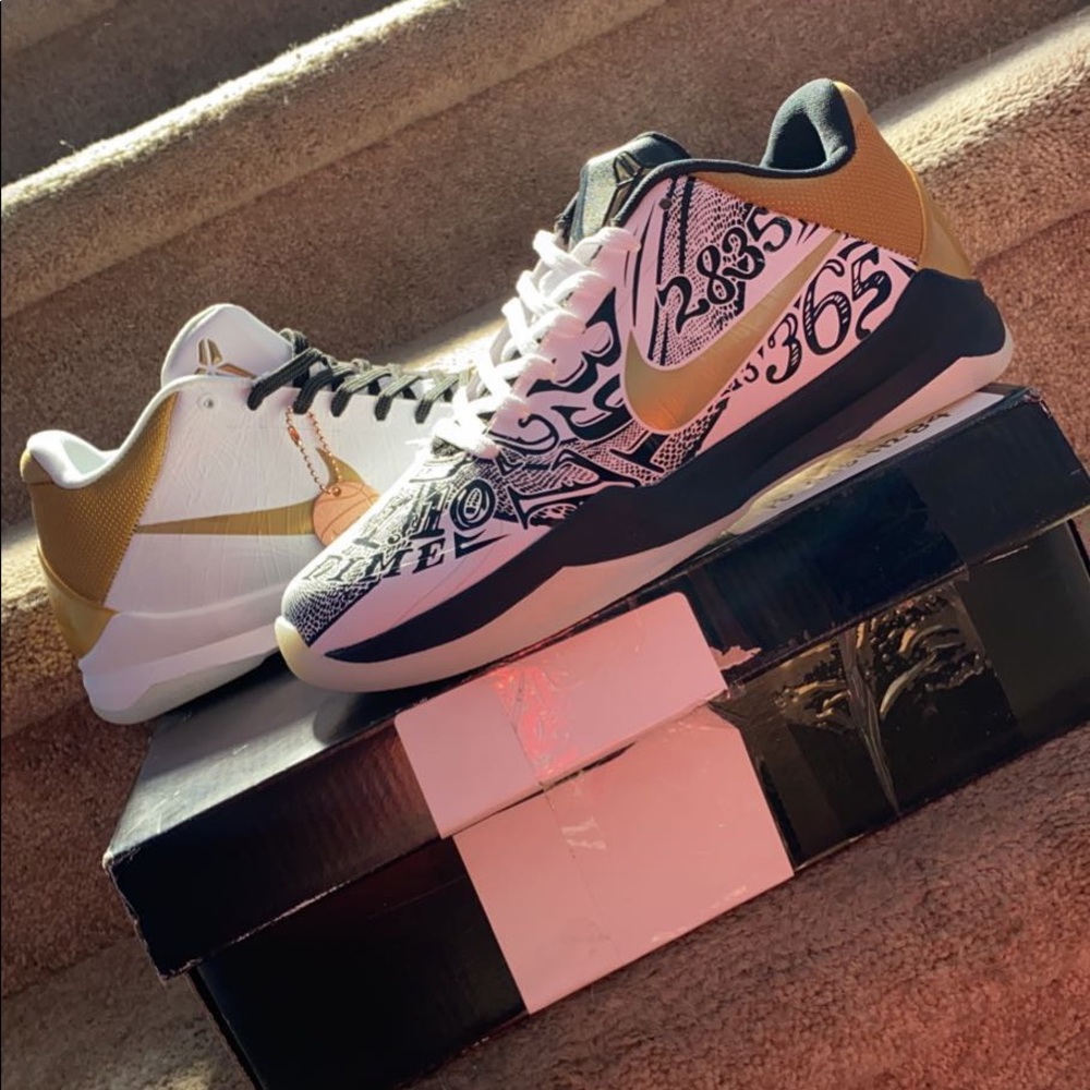 Nike Kobe V Protro “big stage/parade”